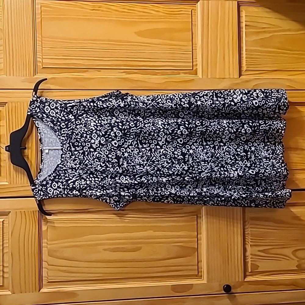 Summer Dress,  Size XXL, Black and White